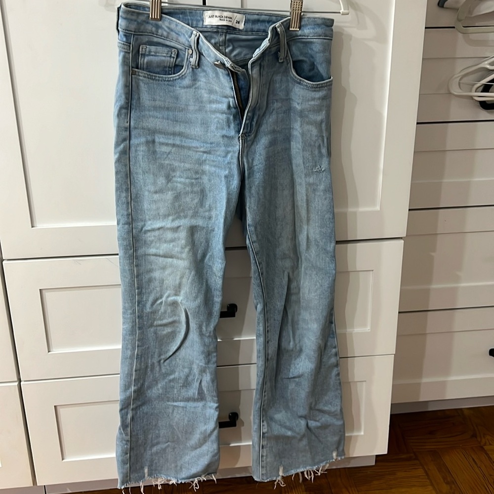 Just Black Denim cropped Jean